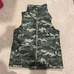 Old Navy Green Camo Puffy Vest